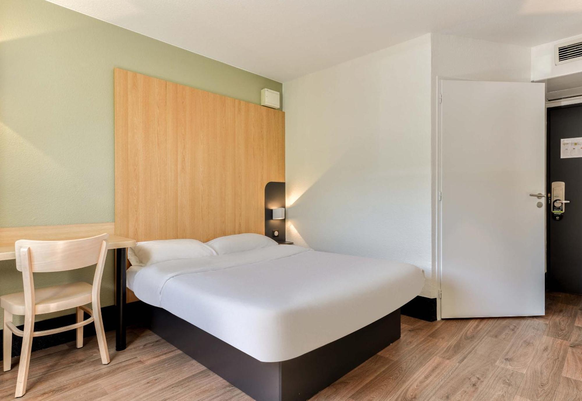 B&B Hôtel Béziers Buitenkant foto