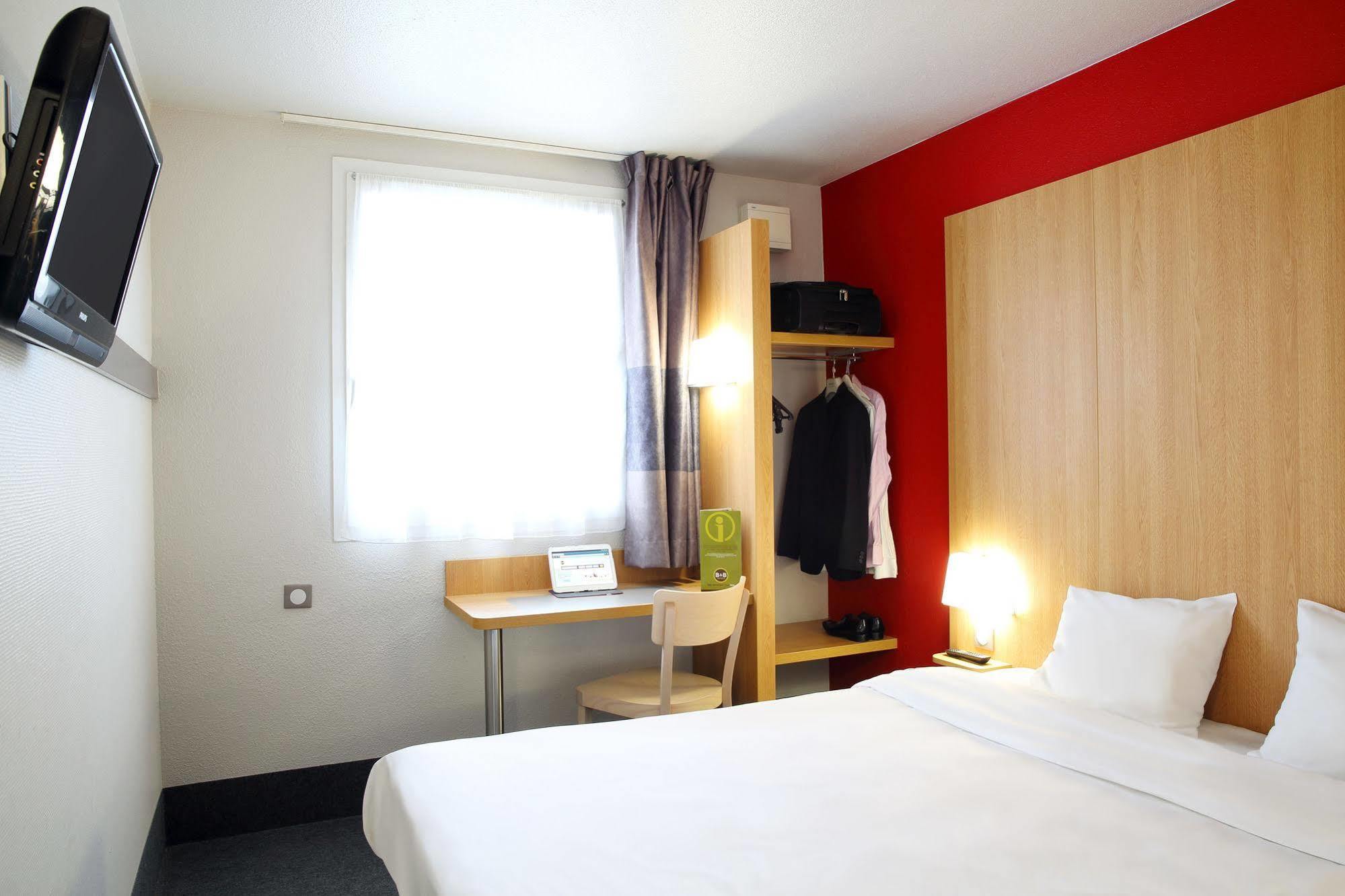 B&B Hôtel Béziers Buitenkant foto